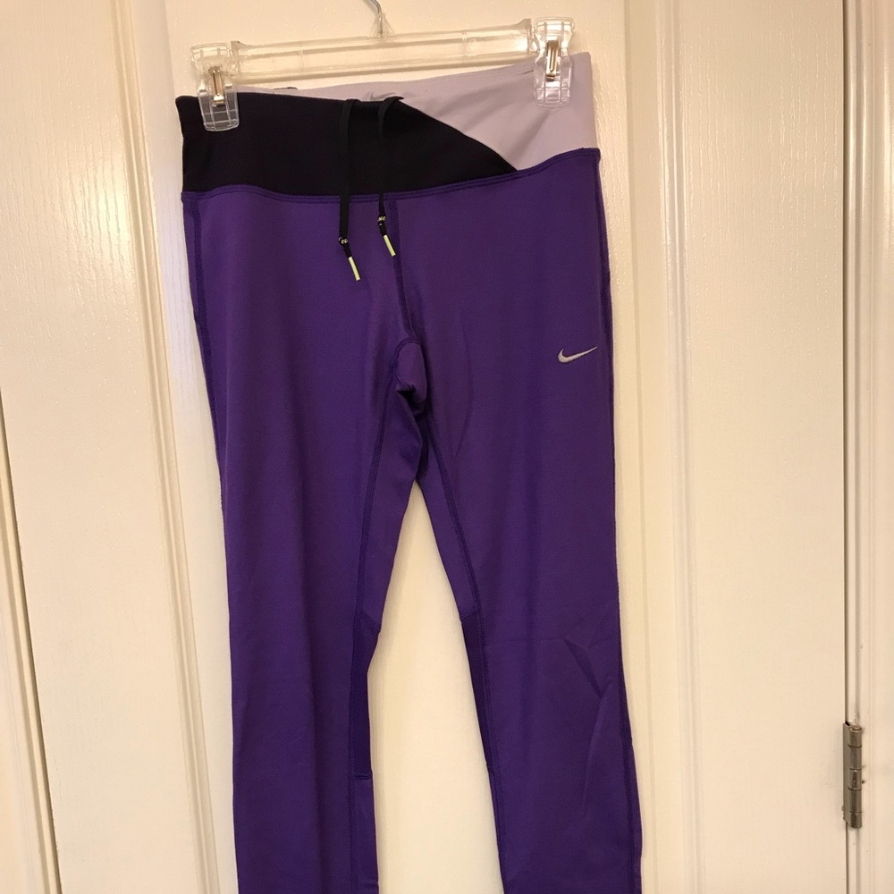 Nike did-fit purple women’s leggings size small